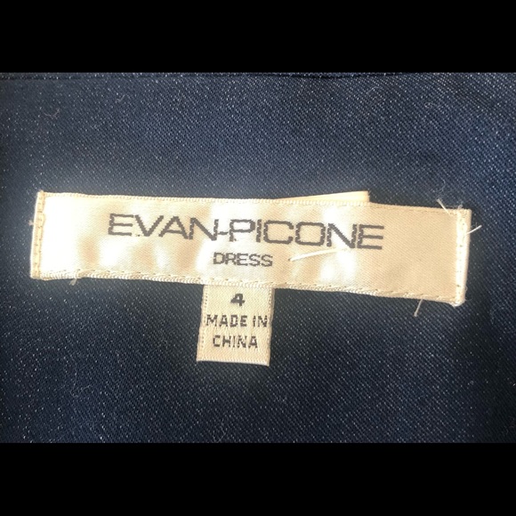 Button down, blu-jean dress w/ wrap tie made by Evan-Picone. - Picture 2 of 4